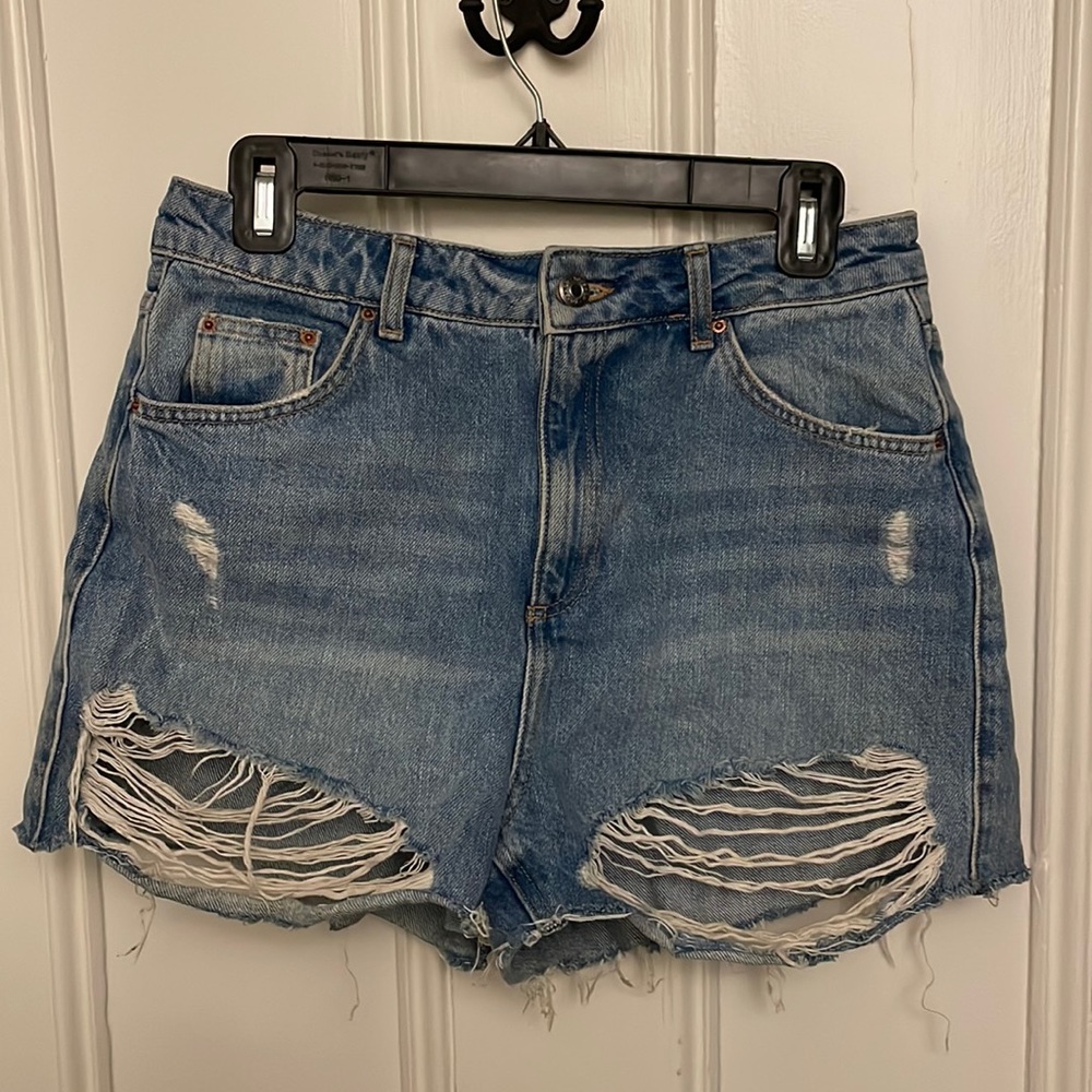 Topshop Highwaisted jean short, Mom style